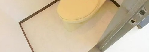 栄光ビルのトイレ
