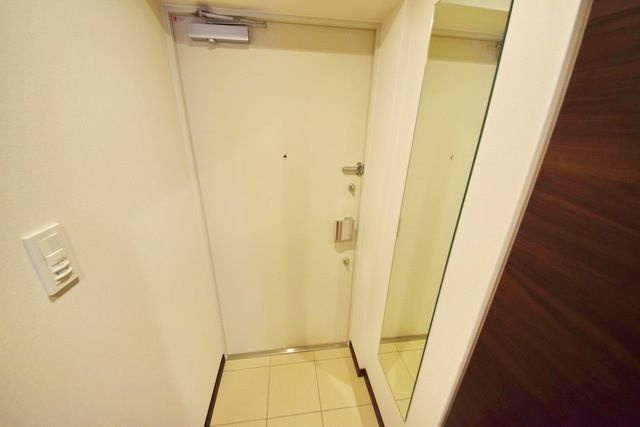 【玄関】GENOVIA三軒茶屋green veil
