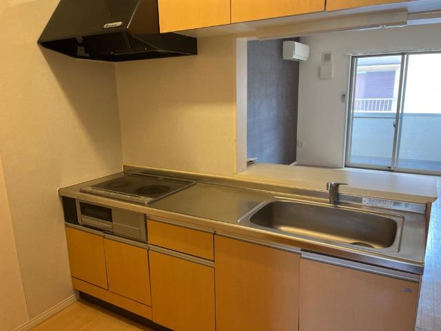 鎌倉市大船５丁目のアパートのキッチン|人気のカウンターキッチン♪