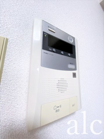 スカイコートエクセレント荻窪のセキュリティ|カギ穴の複雑なディンプルキーへ変更可能です。