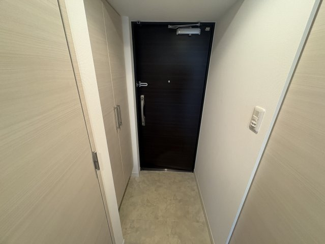 S-RESIDENCE江坂の玄関