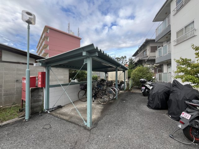 シャーンティーⅡの駐車場