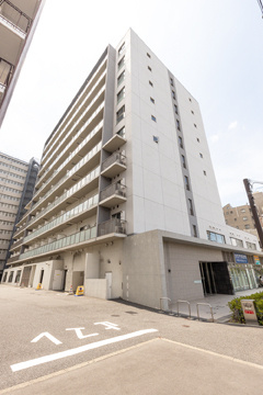 【外観】 | セリオ落合東中野 | 鉄筋コンクリート造のがっちりとした建物。