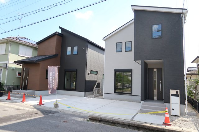 リナージュ野洲市近江富士１丁目　１期　２号棟の外観