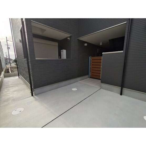 【エントランス】 | F+style八尾北本町1号館