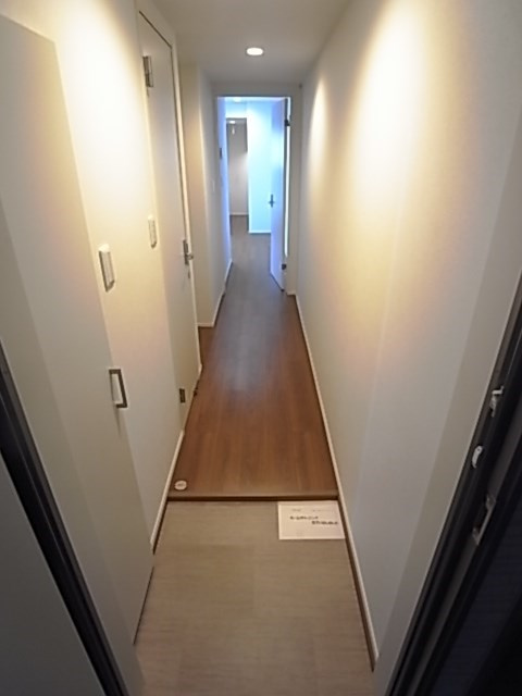 ディアマンネージュの玄関