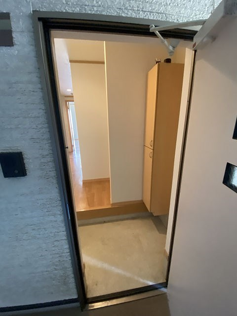 ヴェルドミール園田の玄関