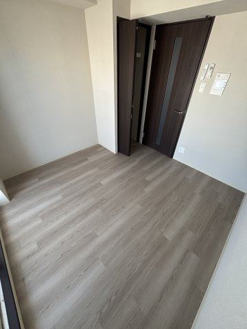 シロハイヌ尼崎中央の寝室