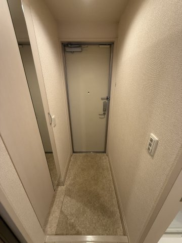 M.J tsukuda 壱番館の玄関