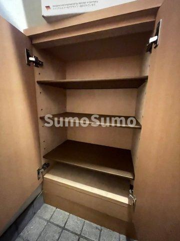 テングッド城西の玄関