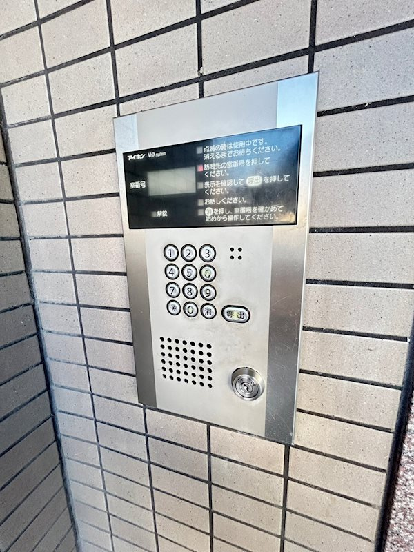 サンプラザ三宮の外観