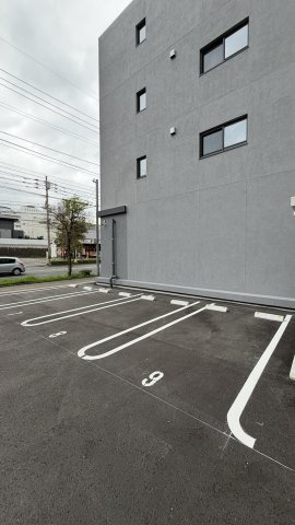 グランレジデンス大橋の駐車場