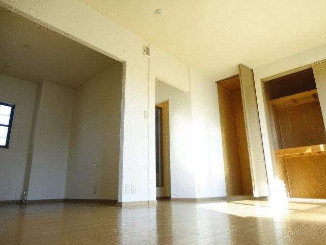 クレセントＹの寝室