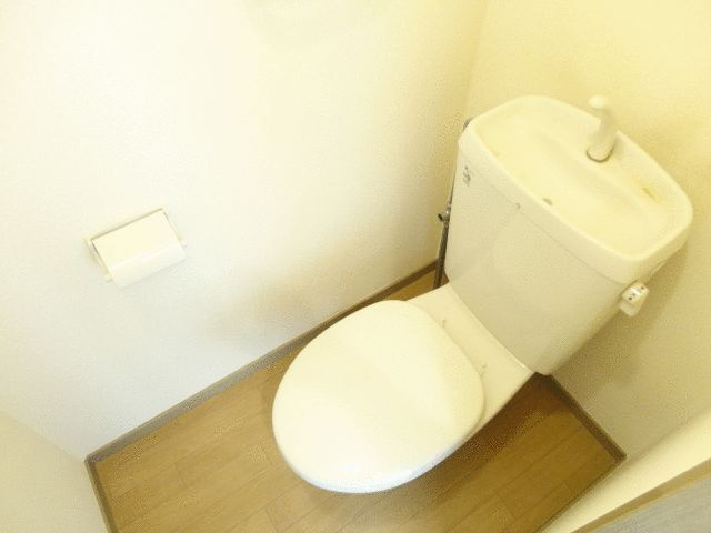 クレセントＹのトイレ
