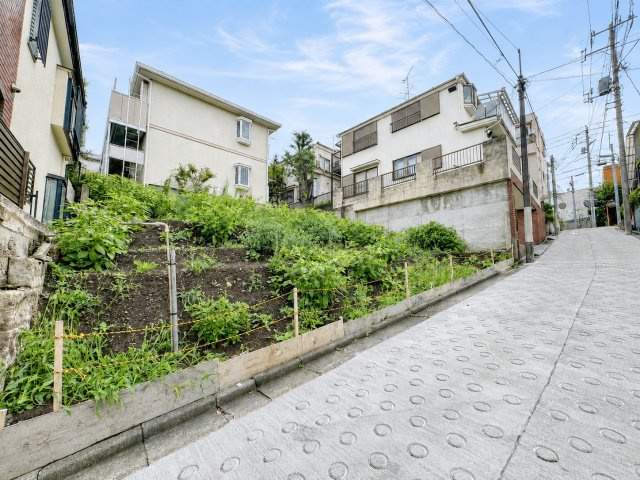 大田区南馬込3丁目の外観|現地からの開放感をぜひご覧ください。心地よい住環境が広がります。