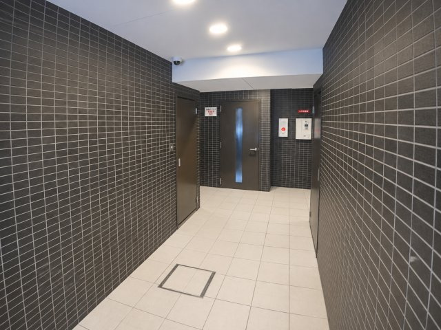 【ロビー】 | MAISON PREMIER UMEDA NORTH