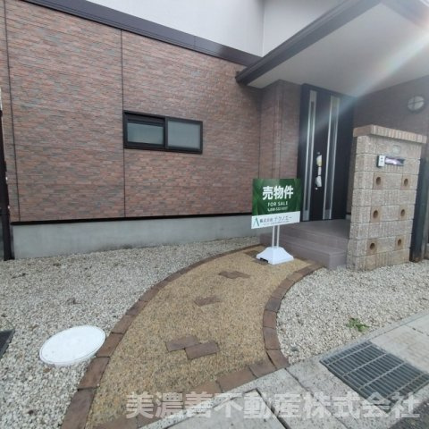 ６７３８１　岐阜市須賀３丁目中古戸建ての防犯設備