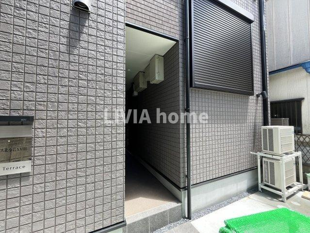 江戸川区北小岩４丁目のアパートのエントランス