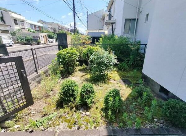 天白区植田山五丁目テラスハウスの庭