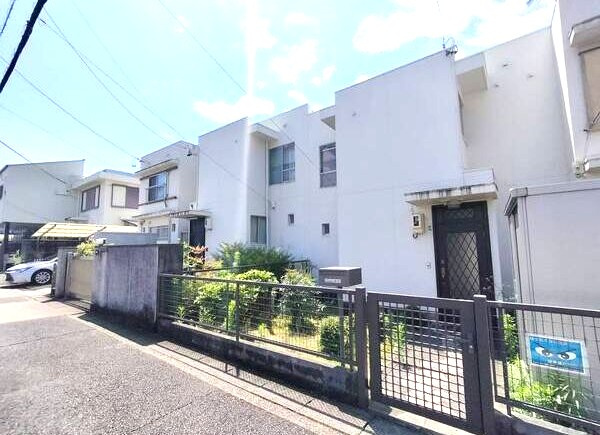 天白区植田山五丁目テラスハウスの外観