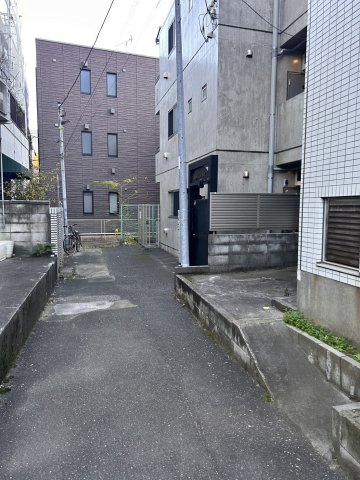 RoyalCrest弥生の周辺