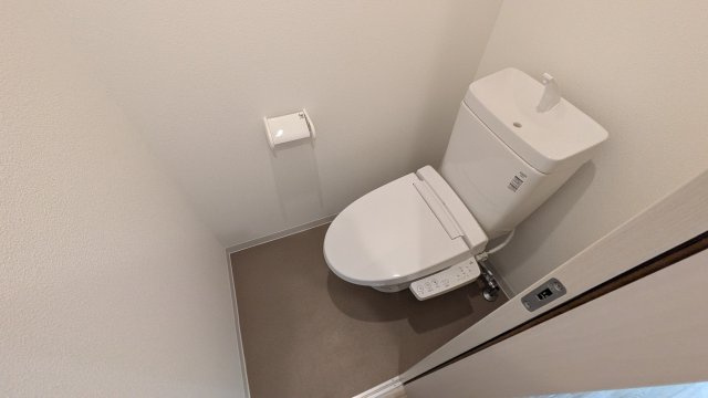 【トイレ】