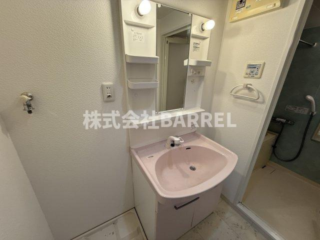ルミナスビラ石橋の独立洗面台