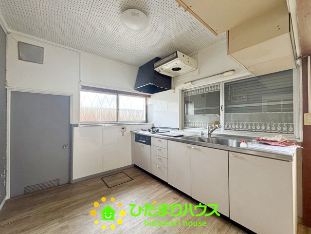幸手市東5丁目　中古一戸建てのキッチン