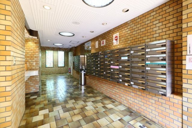 ドルミ中野弥生町のエントランス|毎日通るエントランスはこのようになっています