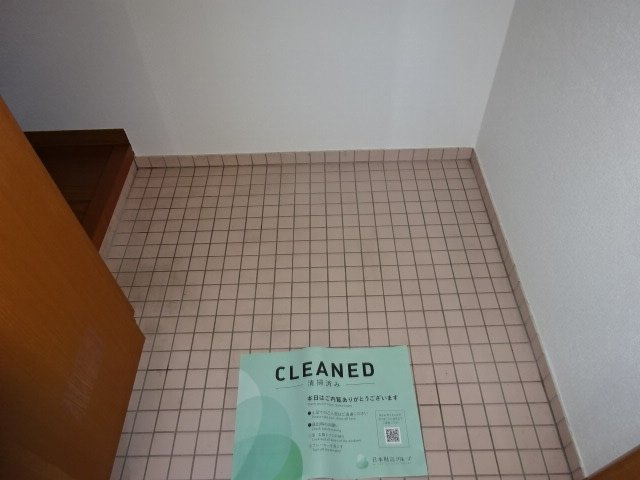 エノキプラザの玄関|収納もある玄関です