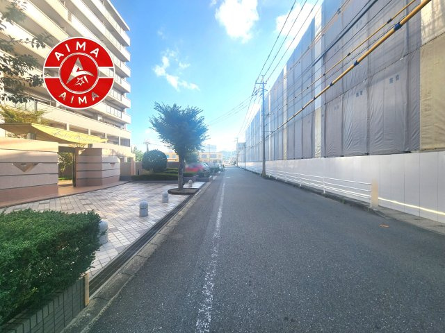 アンピール板付南の現況写真|前面道路含む現地の写真です。