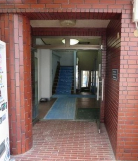 品川区小山６丁目の賃貸マンションのエントランス