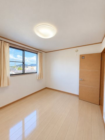 米子市皆生3丁目戸建の洋室