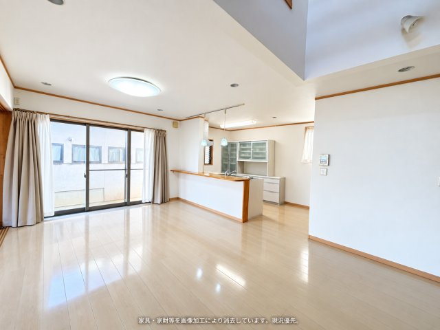 米子市皆生3丁目戸建の居間・リビング