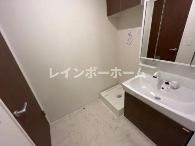 ルル　リヴィンの独立洗面台