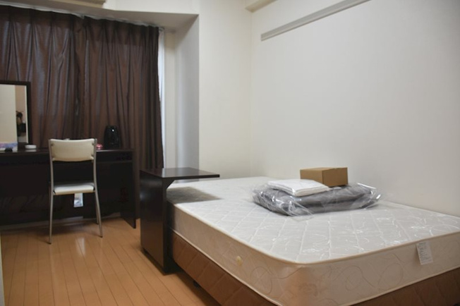 【寝室】プレサンス難波EASTモダニティ