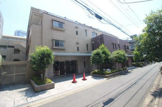 メゾンカルム西新宿
