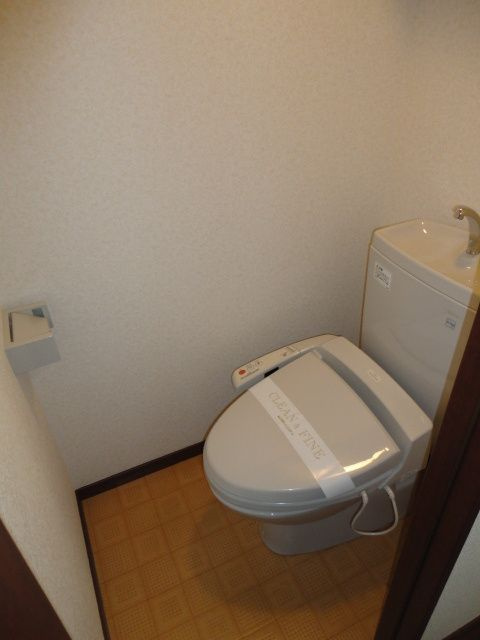 プルナスお茶の水のトイレ|※別室参考写真です。