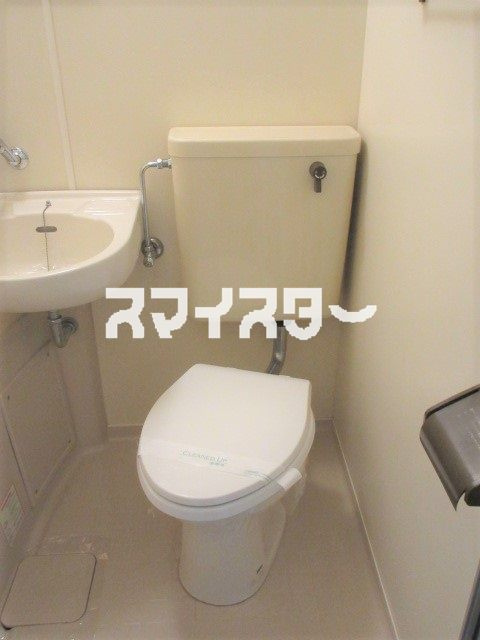 立川市錦町１丁目の賃貸マンションのトイレ