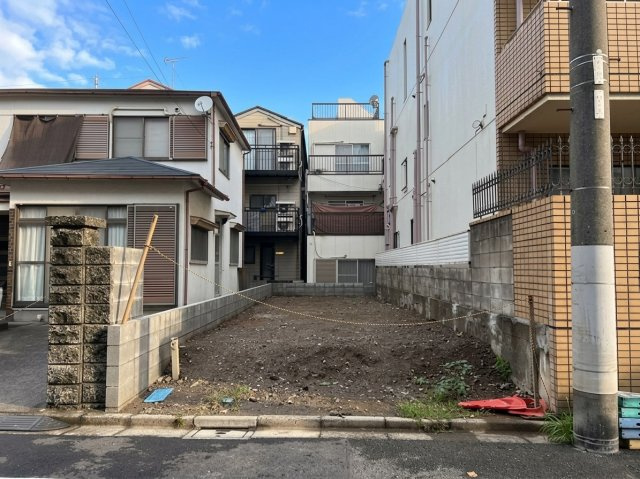 文京区本駒込4丁目 限定1区画の外観|現況更地です♪是非、現地にて土地のボリュームや陽当たり、周辺環境をご確認ください