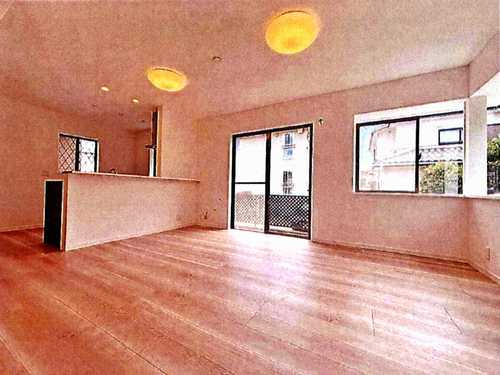 藤沢市大鋸　中古戸建の居間・リビング