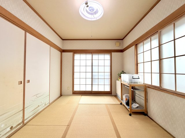 富丘2条4丁目の和室