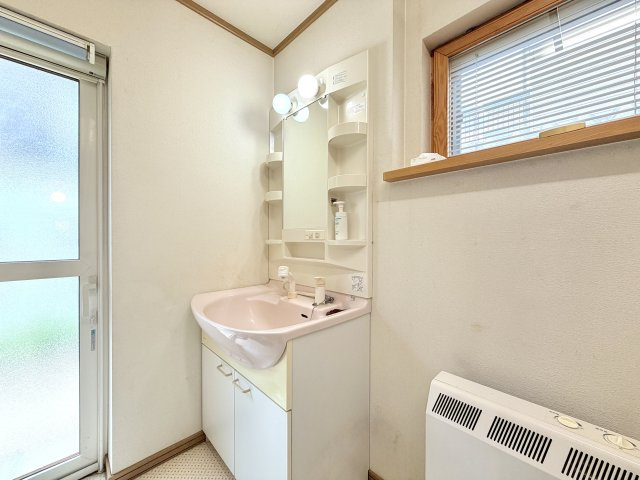 富丘2条4丁目の独立洗面台