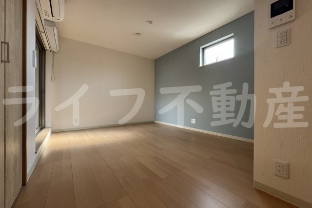 F＋style大蓮北3号館の居間・リビング|ゆったりとしたリビングです