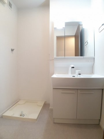 【洗面所】 | クラール曽屋　Ⅱ | 広い洗面スペース