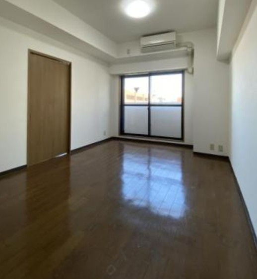 NEO ROOMELIAの居間・リビング