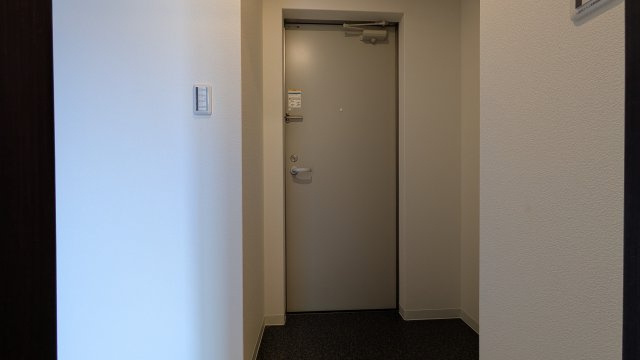 【玄関】