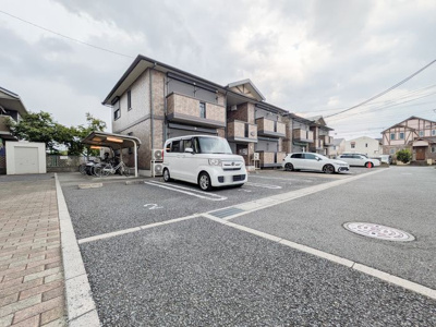 【駐車場】 | サンパティーク　Ｂ館
