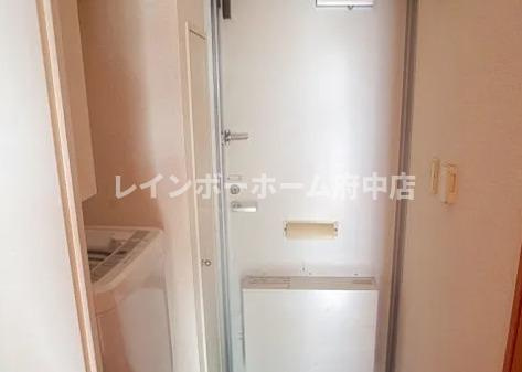 レオパレスマラナタ　ハイツの玄関