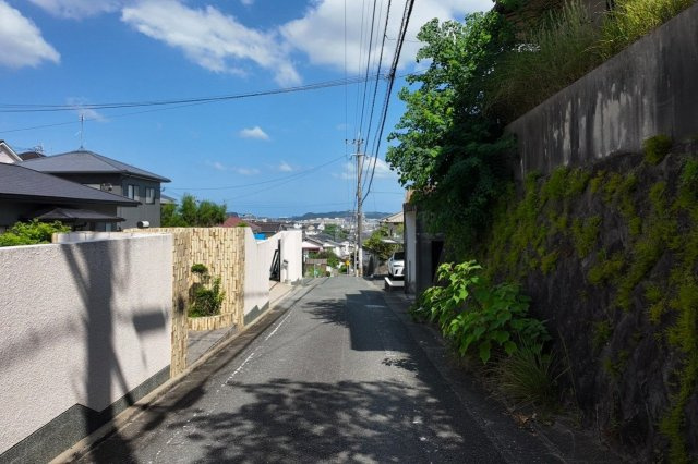 【土地】福岡市南区柏原2丁目の前面道路含む現地写真